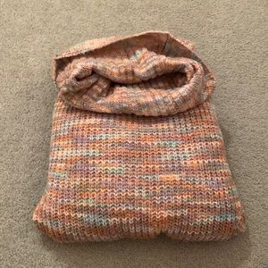 Multi color turtle neck